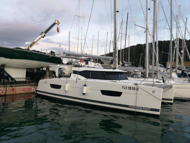 Yacht charter Portisco - Fountaine Pajot Lucia 40 on SamBoat