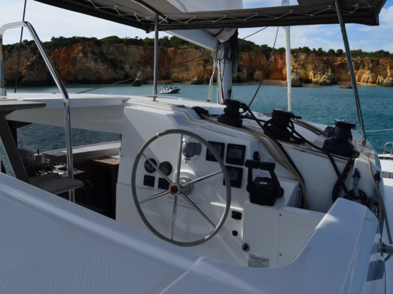 Hire a Fountaine Pajot Lucia 40 Portisco