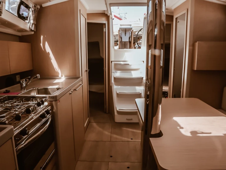 Charter a Bénéteau Oceanis 38.1 in Punta Ala on Samboat