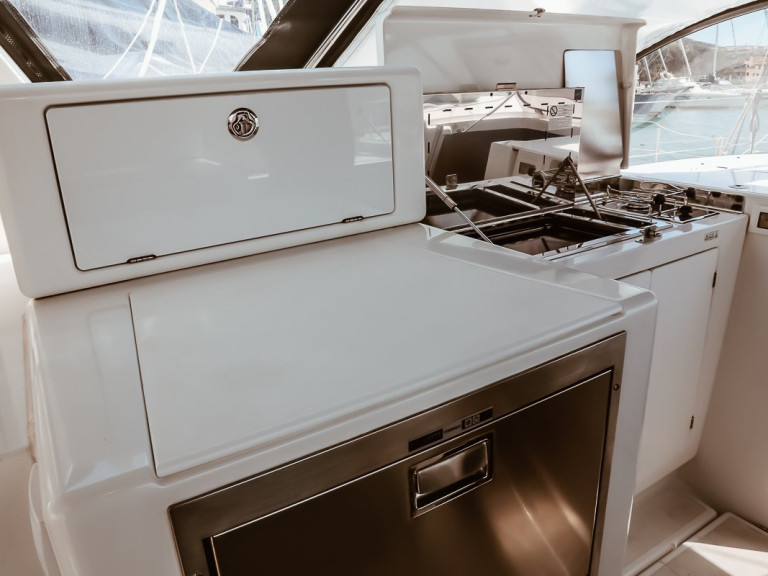 Yacht charter Punta Ala - Jeanneau Sun Loft 47 on SamBoat