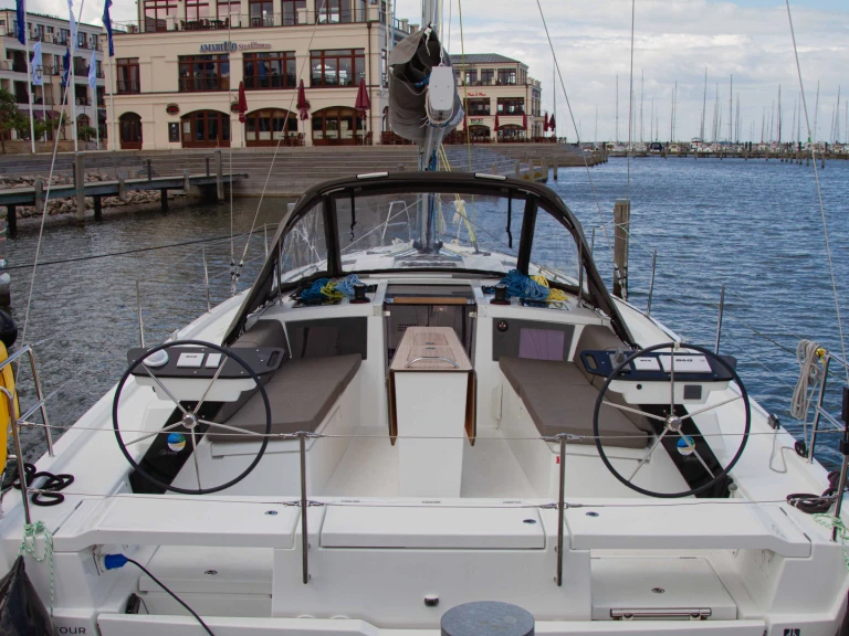 Hire Sailboat Dufour with a boat licence