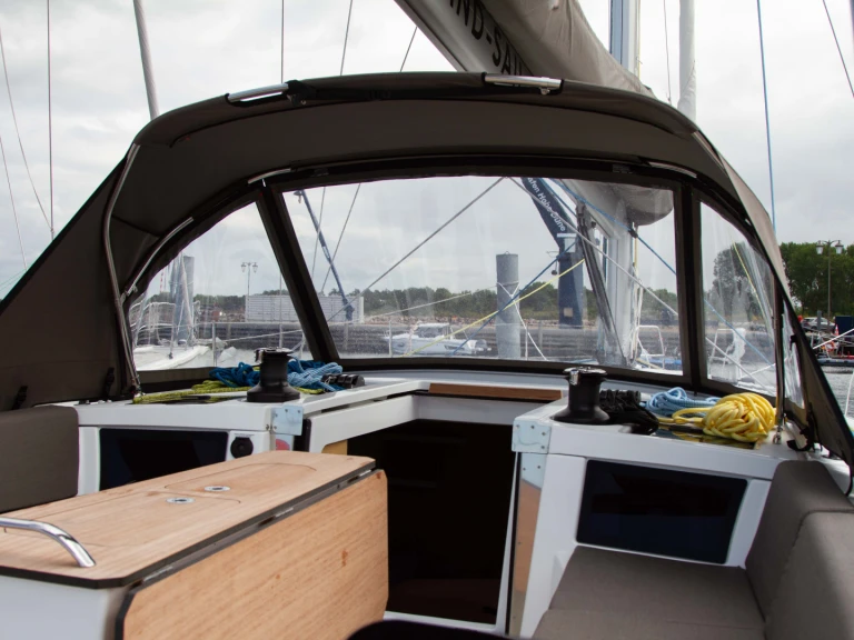 Hire Sailboat Dufour with a boat licence