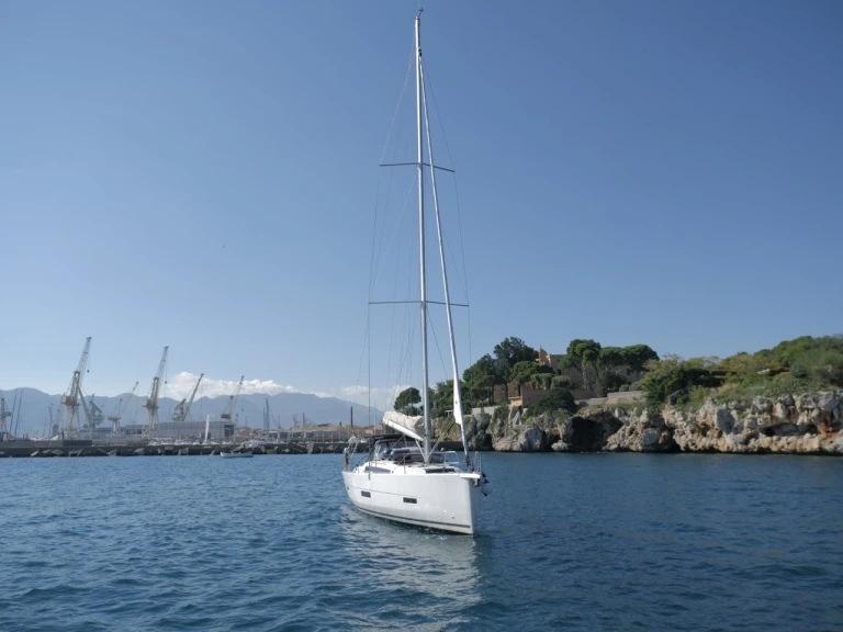 Hire Sailboat with or without skipper Dufour Milazzo