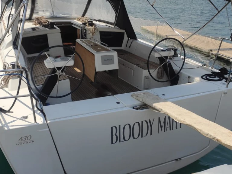 Hire Sailboat Dufour with a boat licence