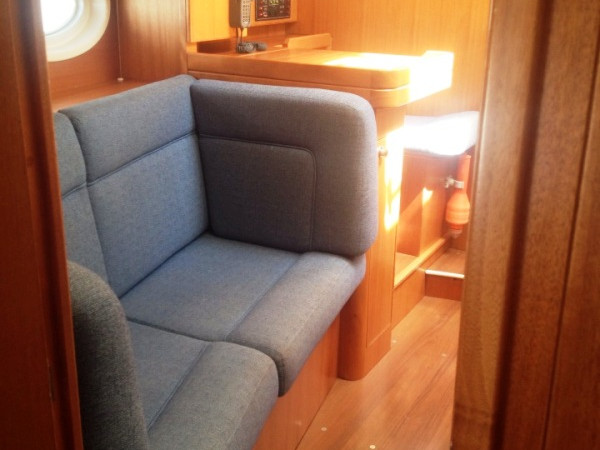 Hire Sailboat Elan with a boat licence