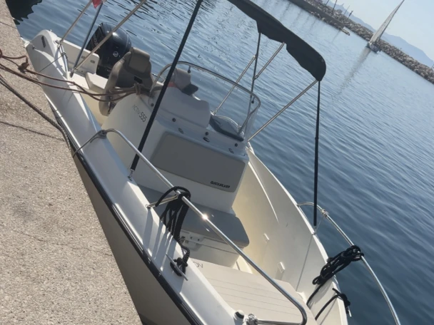 Charter a Quicksilver Activ 555 Open in Marseille on Samboat