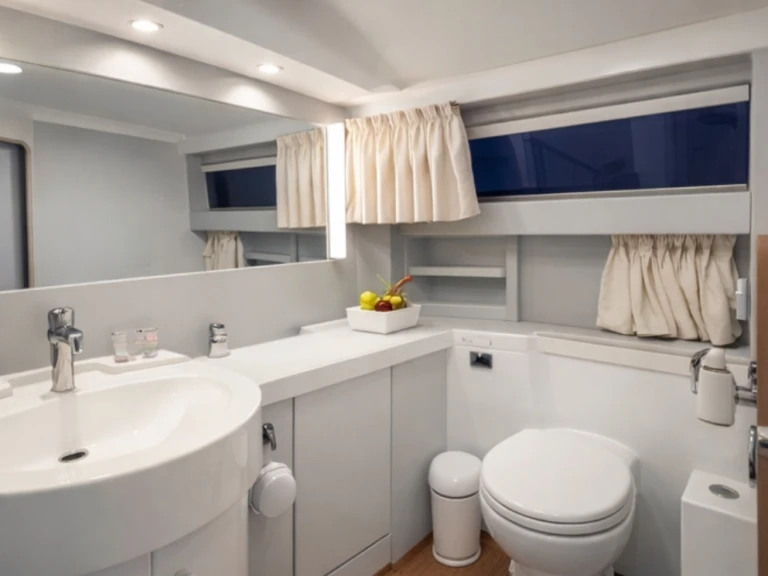 Hire Motorboat with or without skipper Rio Yachts Sorrento