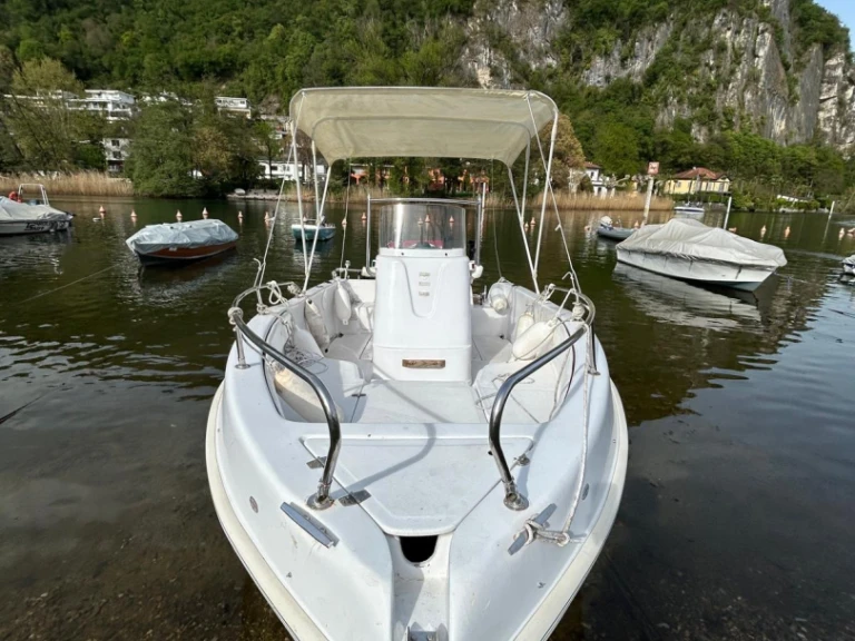 Yacht hire Lavena Ponte Tresa cheap Sea Ghost