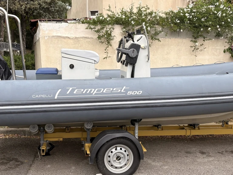 RIB hire in Martigues - Capelli Tempest 500 Easy