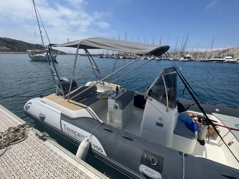 Yacht charter Marseille - Capelli Tempest 700 on SamBoat