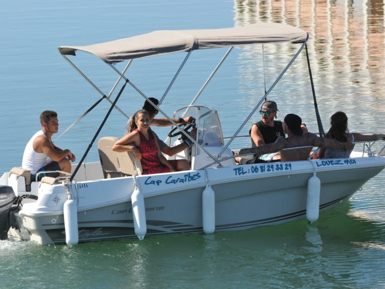 Yacht charter Sète - Jeanneau Cap Camarat 4.7 CC Style on SamBoat