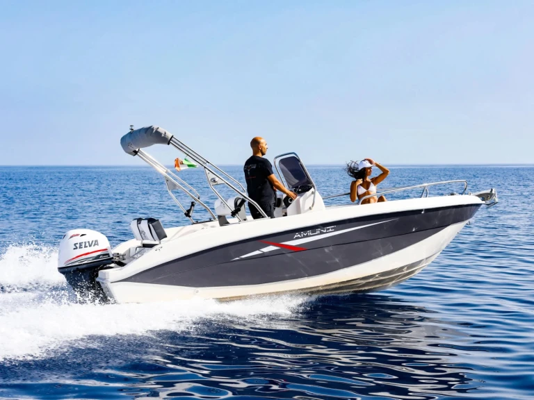 Hire a Trimarchi AMUNI Taormina