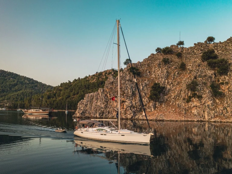 Hire Sailboat with or without skipper Jeanneau Fethiye