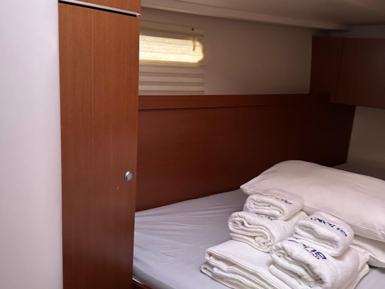 Hire Sailboat with or without skipper Hanse Fethiye