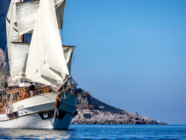 Hire Sailboat with or without skipper  Capo d'Orlando
