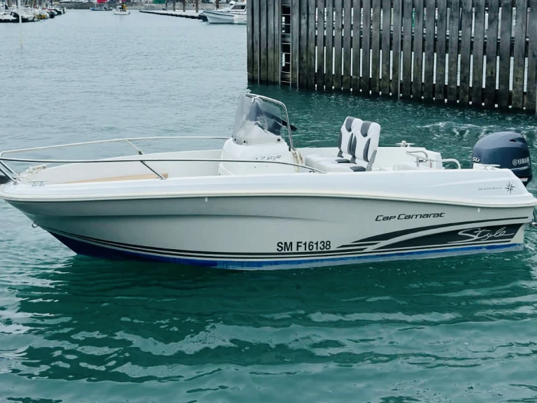 Hire a Jeanneau Cap Camarat 4.7 Style Saint-Malo