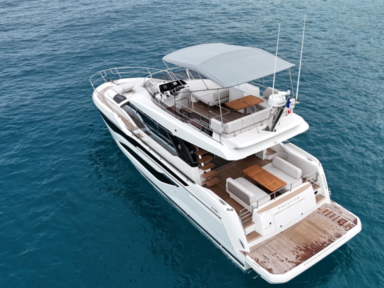 Hire Motorboat with or without skipper Prestige Ajaccio