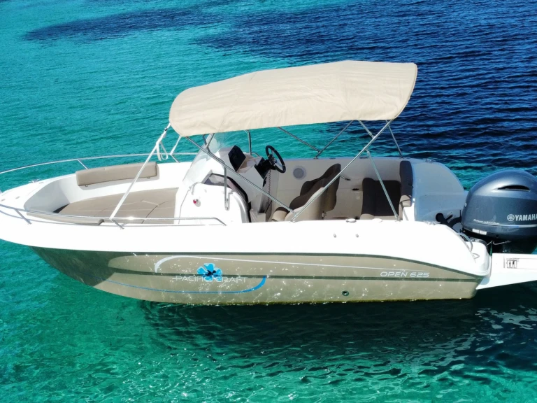 Yacht hire Sant Antoni de Portmany cheap Pacific Craft 625 Open