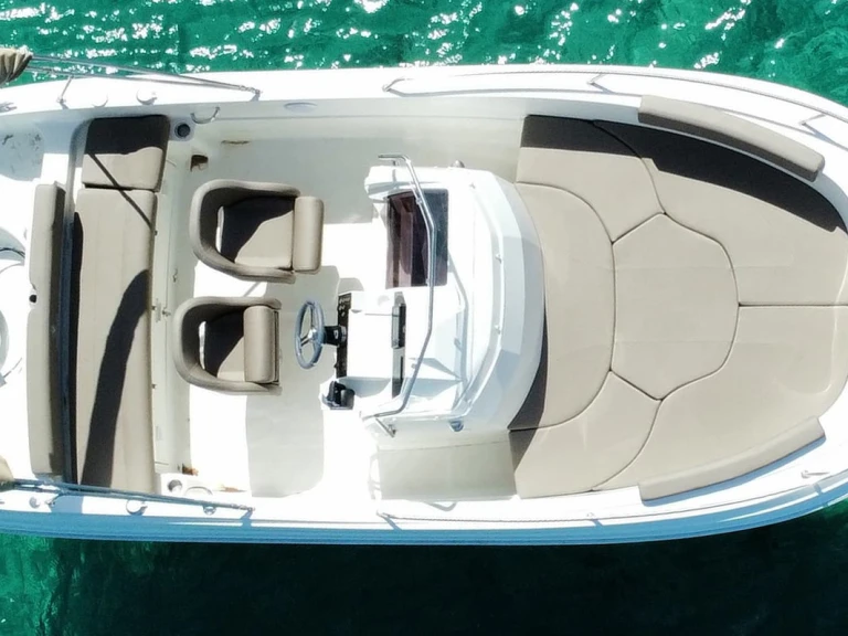 Motorboat to hire Sant Antoni de Portmany at the best price