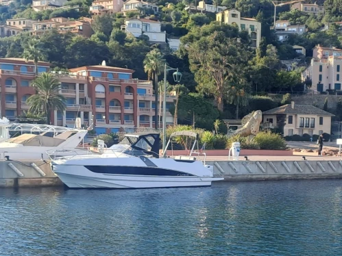 Bénéteau Flyer 8.8 SUNdeck charter bareboat or skippered in  Mandelieu-la-Napoule