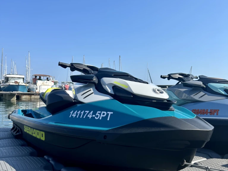 Yacht hire Cascais cheap GTI SE 170 AUDIO