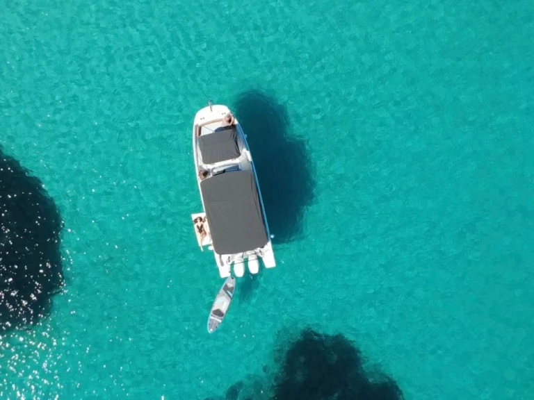 Hire a Bénéteau Flyer 9 Palma de Mallorca