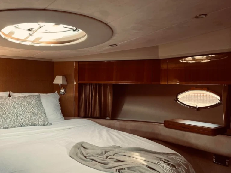 Motorboat hire in Makarska - Princess Princess V53