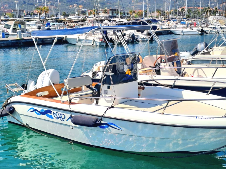 Motorboat hire in La Spezia - Ranieri Azzura