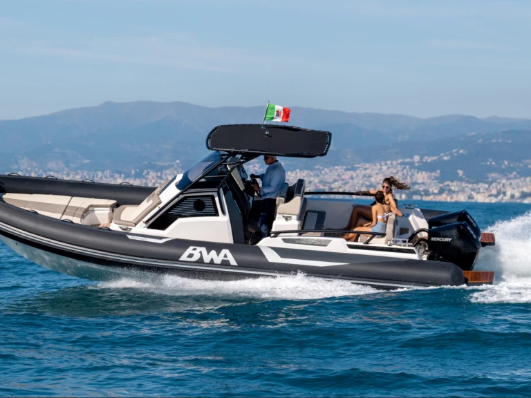 Hire RIB Bwa with a boat licence
