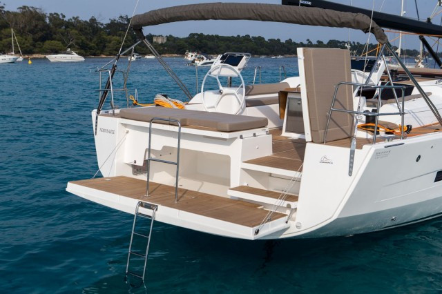 Charter a Dufour Dufour 56 Exclusive in Capo d'Orlando on Samboat