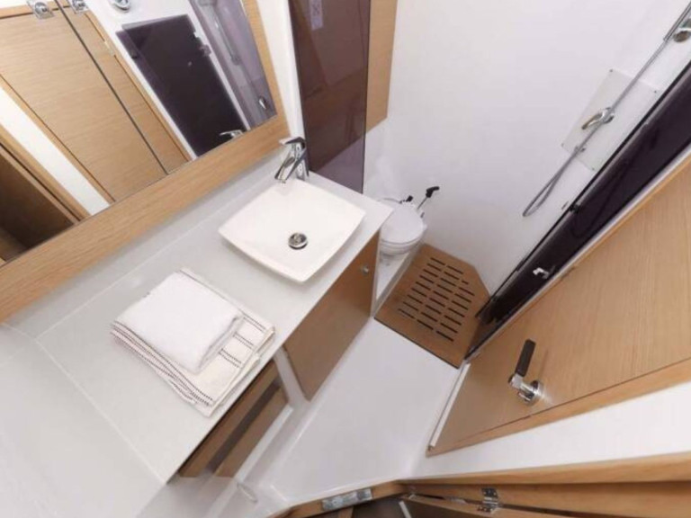 Hire Sailboat Dufour with a boat licence