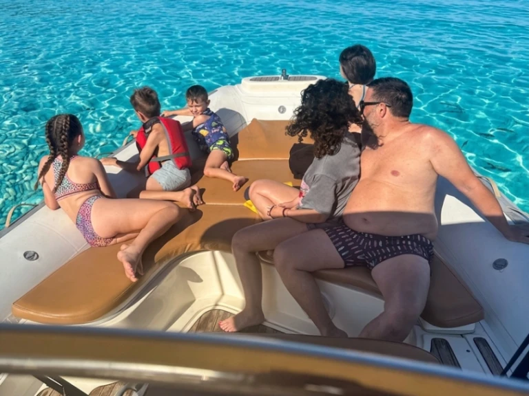 Yacht hire Puerto de Pollensa cheap America 850