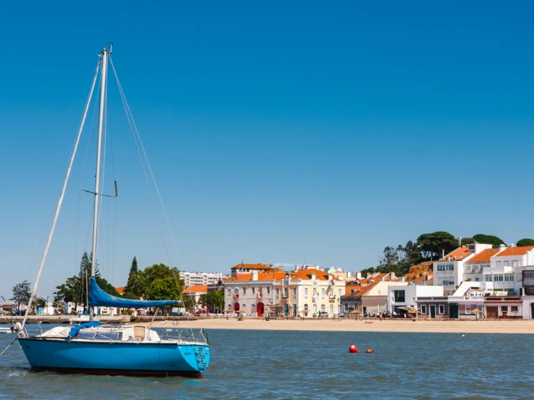 Lilybaeum Levanzo 25 charter bareboat or skippered in  Cascais