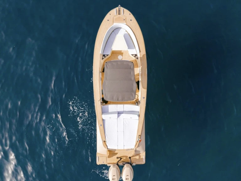 Lilybaeum Levanzo 25 charter bareboat or skippered in  Cascais