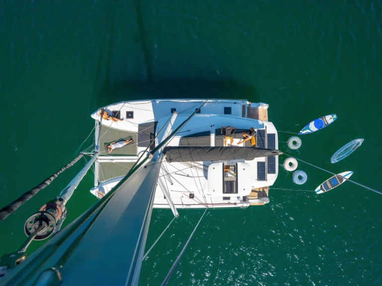 Hire a Lagoon Lagoon 43 Sant Antoni de Portmany