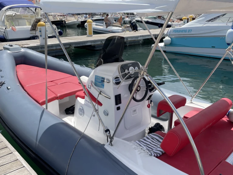 2 BAR 2 BAR 620 charter bareboat or skippered in  Sorrento