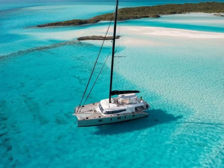 Charter a Sunreef 74ft Sunreef Sailing Catamaran in Nassau on Samboat