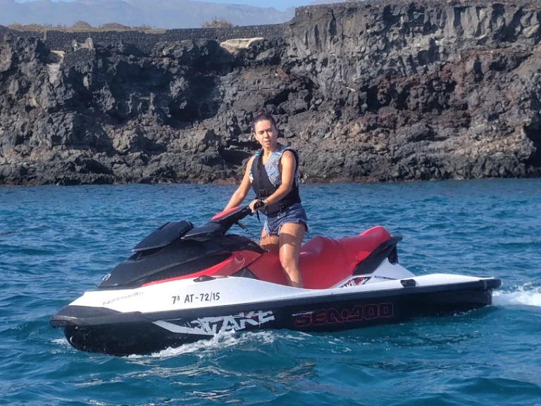 Yacht charter Los Cristianos - Sea-Doo WAKE PRO 150 on SamBoat
