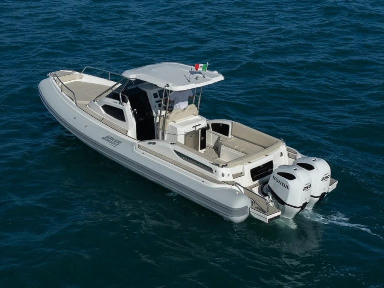 RIB hire in La Maddalena - Joker Boat Clubman 32