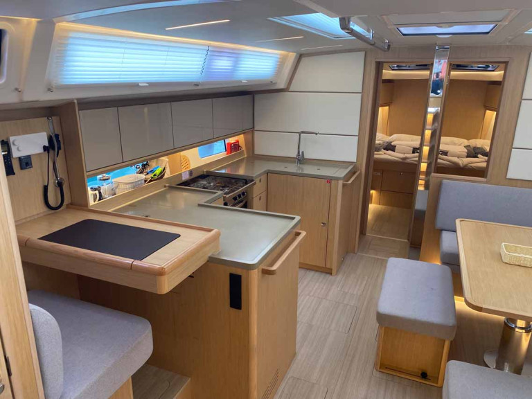 Charter a Bavaria Bavaria C46 in Göcek on Samboat