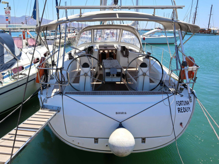Hire Sailboat with or without skipper Bavaria Néa Péramos