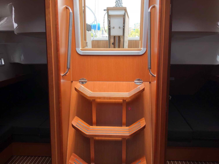 Hire Sailboat with or without skipper Bavaria Lefkáda