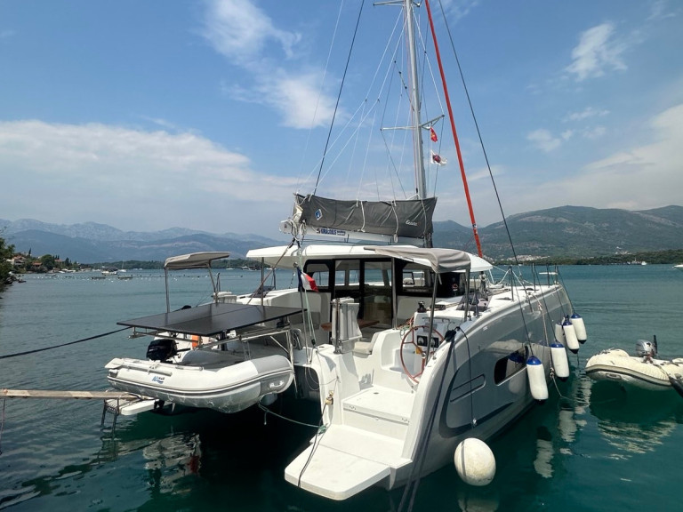 Hire Catamaran Excess with a boat licence