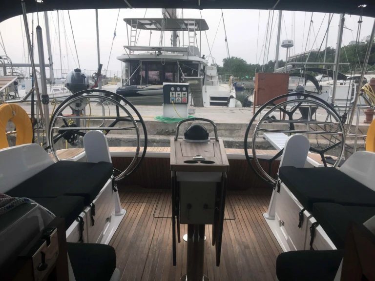 Yacht hire Skiathos cheap Cruiser 46