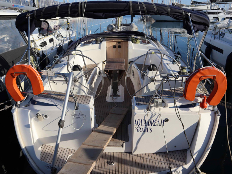 Bavaria Bavaria 43 Cruiser (3 cab.) charter bareboat or skippered in  Néa Péramos
