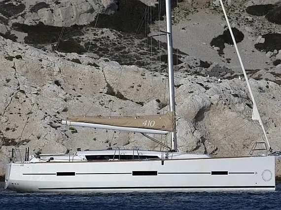 Hire Sailboat with or without skipper Dufour Alimos