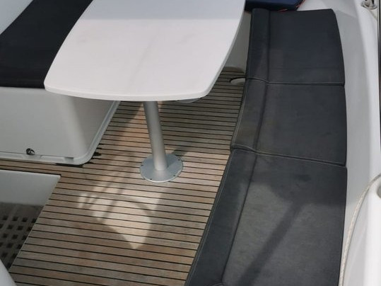 Yacht hire Propriano cheap Lagoon 380