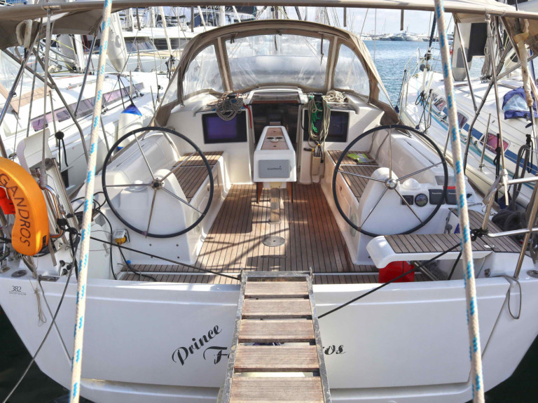 Yacht charter Alimos - Dufour Dufour 382 Grand Large on SamBoat