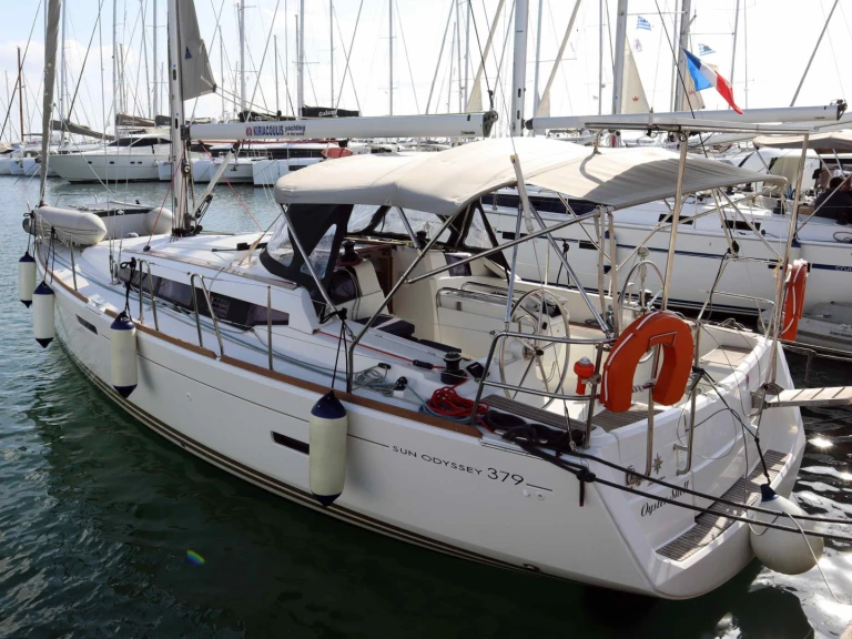 Charter a Jeanneau Sun Odyssey 379 (3 cab.) in Alimos on Samboat