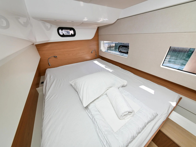 Yacht charter Tivat - Bali Bali Catsmart (6 cab.) on SamBoat